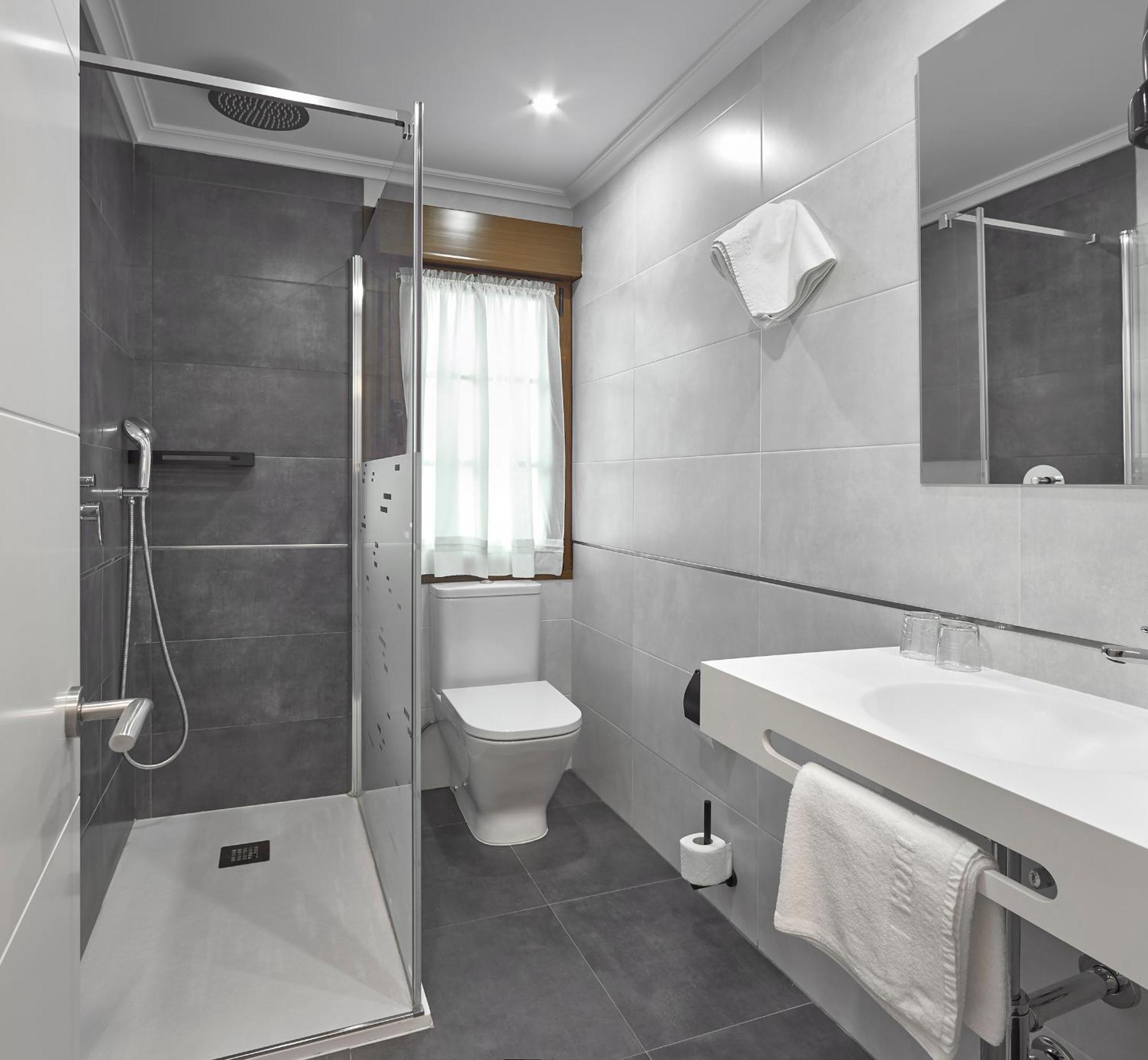Hotel Rico Luarca Extérieur photo