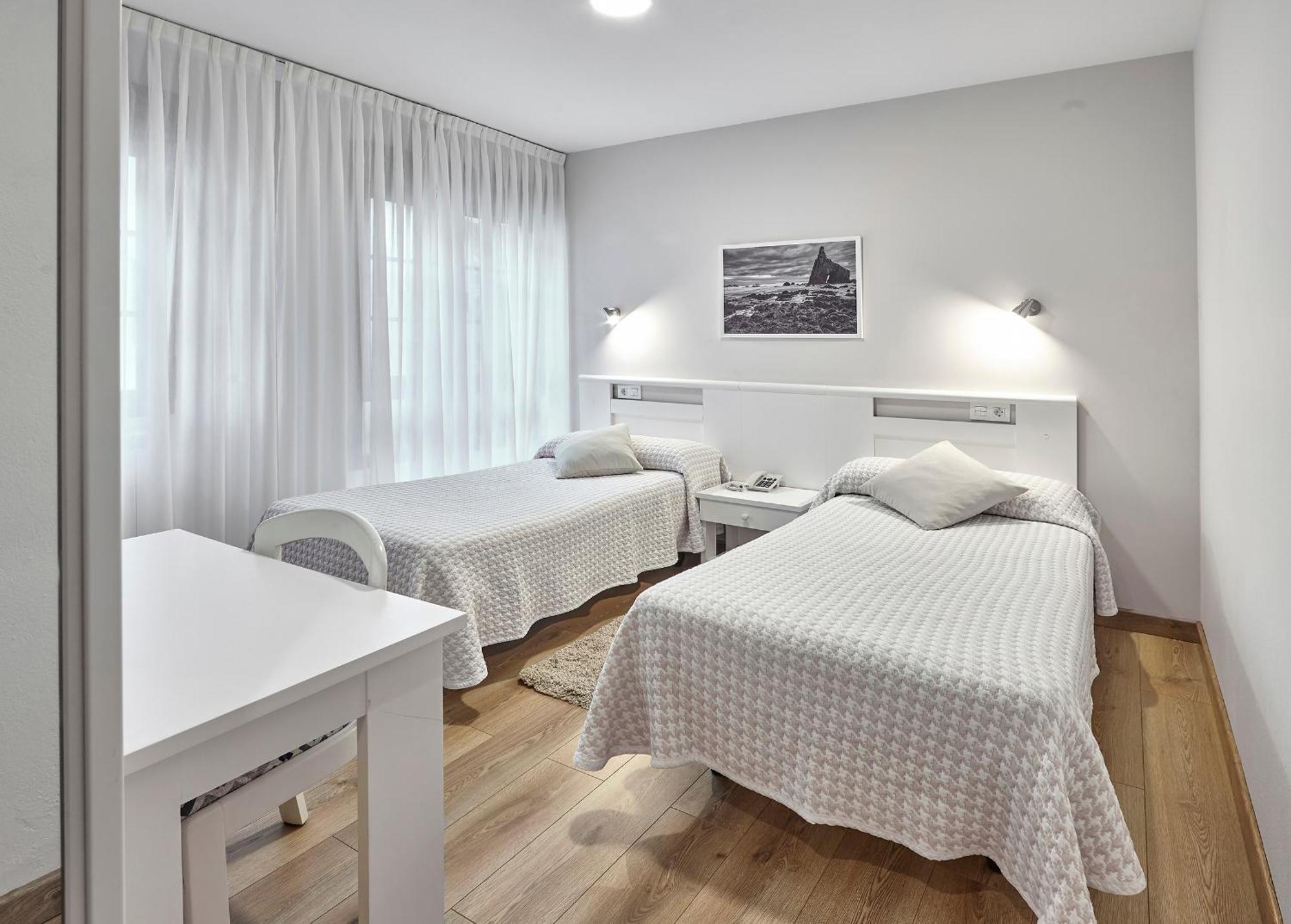 Hotel Rico Luarca Extérieur photo