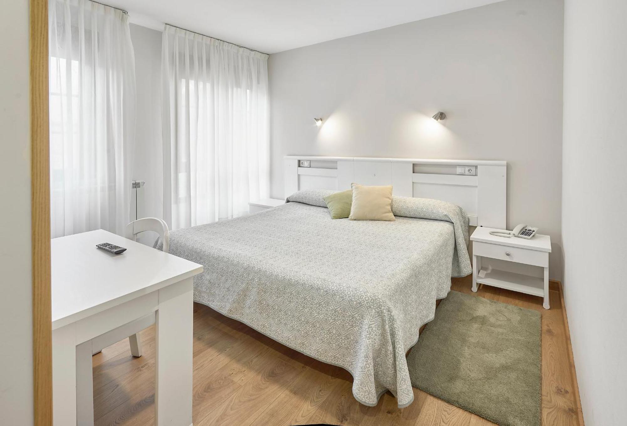 Hotel Rico Luarca Extérieur photo