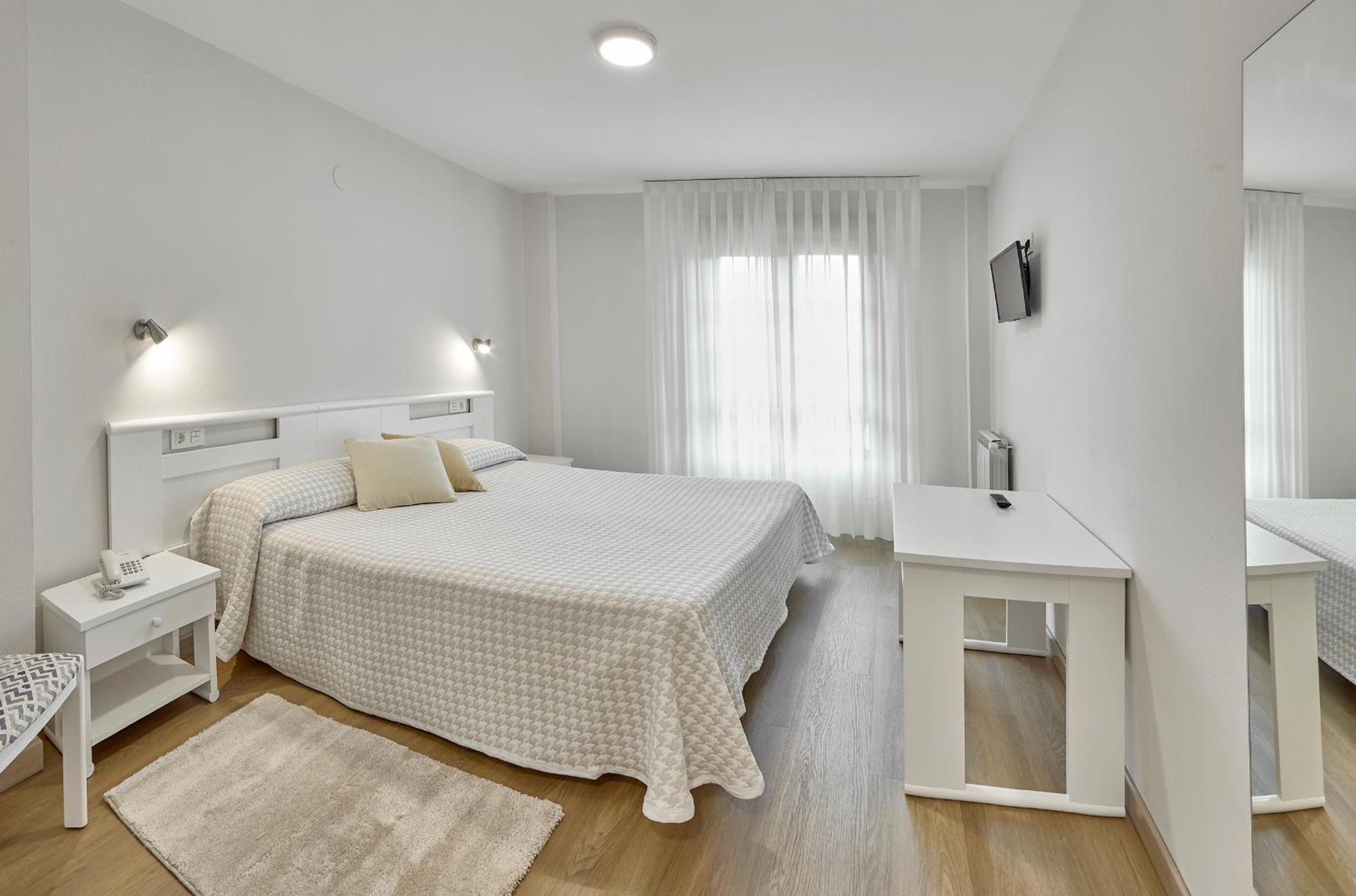 Hotel Rico Luarca Extérieur photo