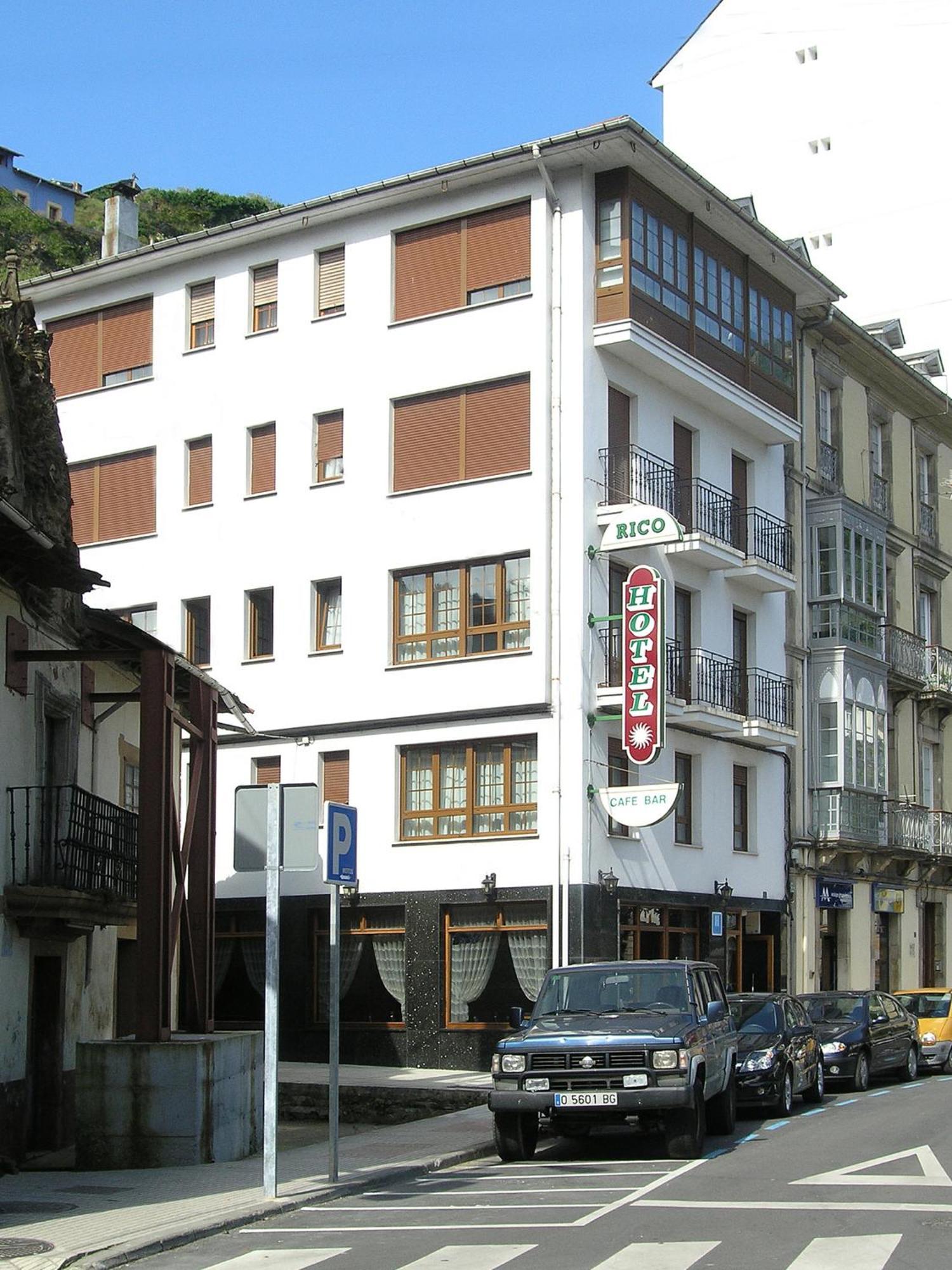 Hotel Rico Luarca Extérieur photo